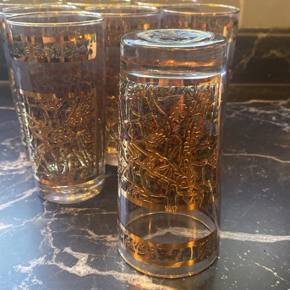 8 Vintage Dominion Glass Company  Gold Rimmed Glass Tumblers. Made in Canada - Picture 13 of 17
